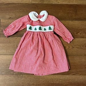 Girls 2t smocked Christmas dress